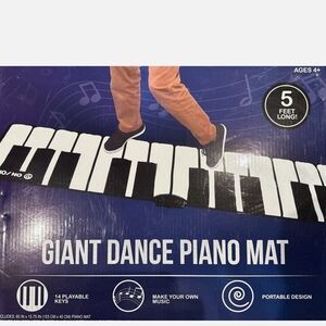 Giant Dance Piano Mat in Black and White